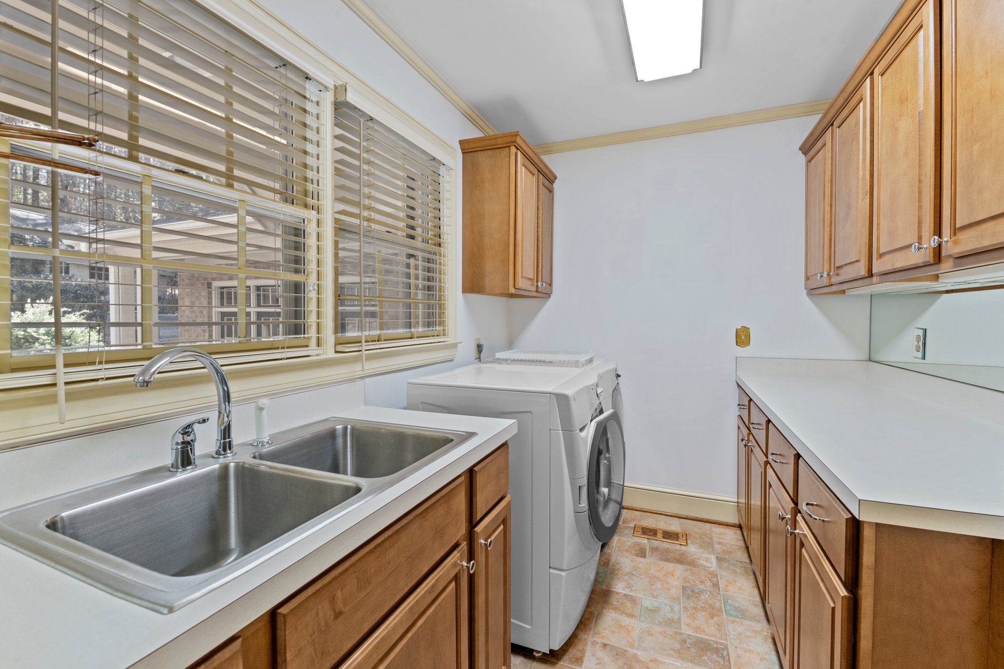 5016 Hermitage Dr, Raleigh, NC 27612, USA Photo 40