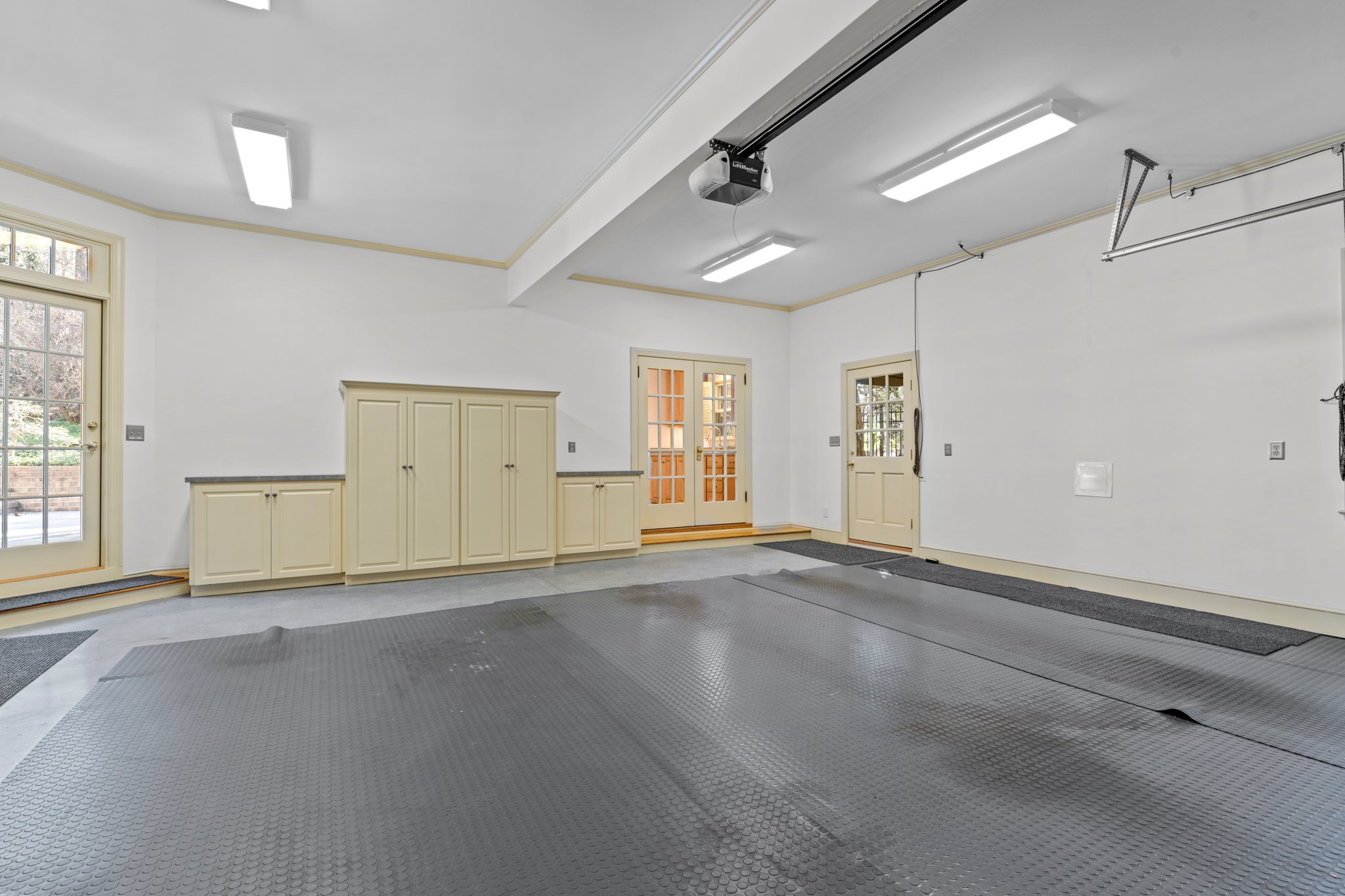 5016 Hermitage Dr, Raleigh, NC 27612, USA Photo 38