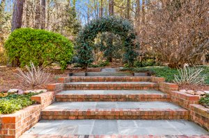 5016 Hermitage Dr, Raleigh, NC 27612, USA Photo 17