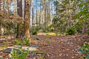 5016 Hermitage Dr, Raleigh, NC 27612, USA Photo 23