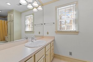 5016 Hermitage Dr, Raleigh, NC 27612, USA Photo 56