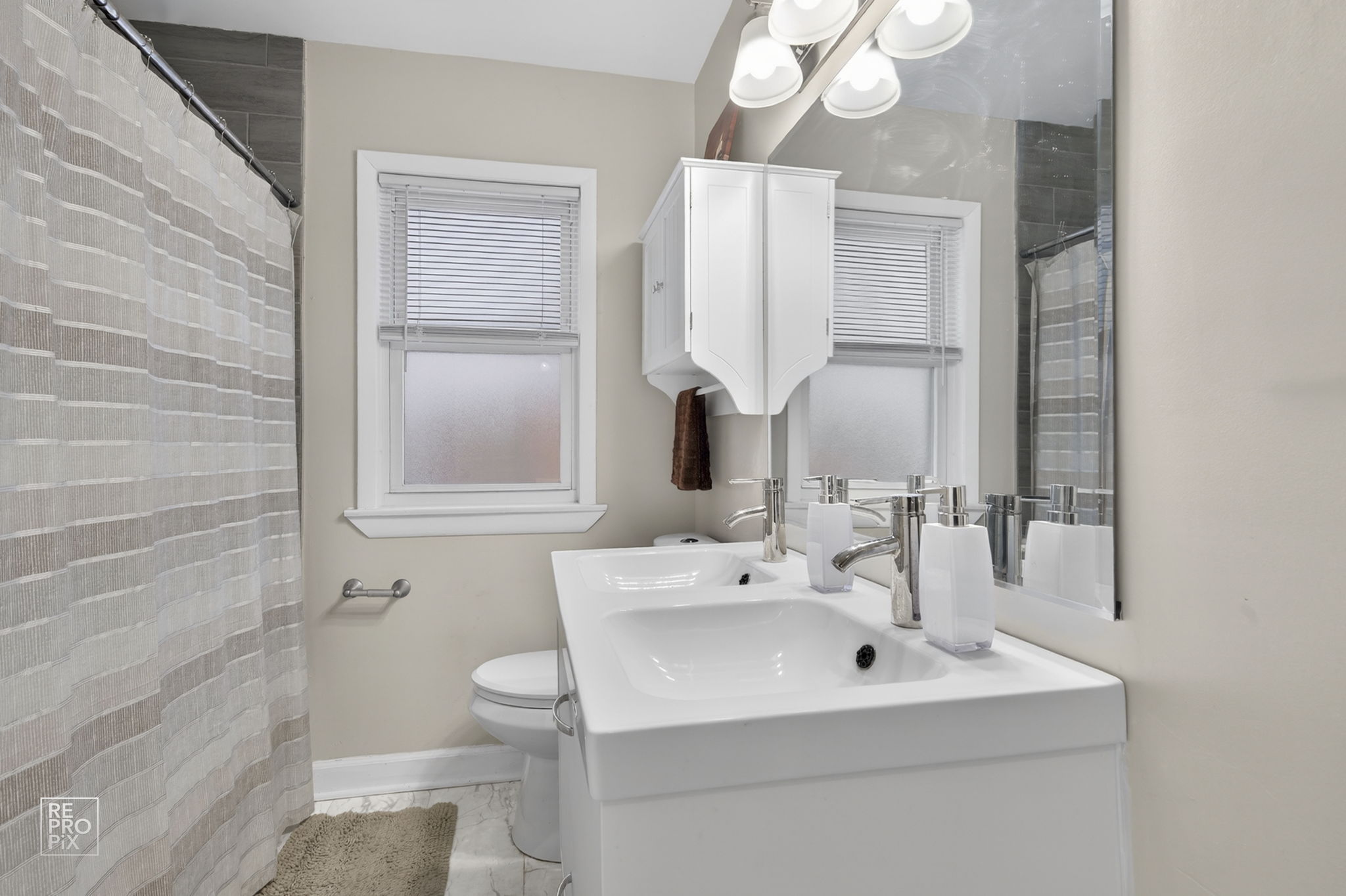 5016 Jarlath Ave, Skokie, IL 60077_011