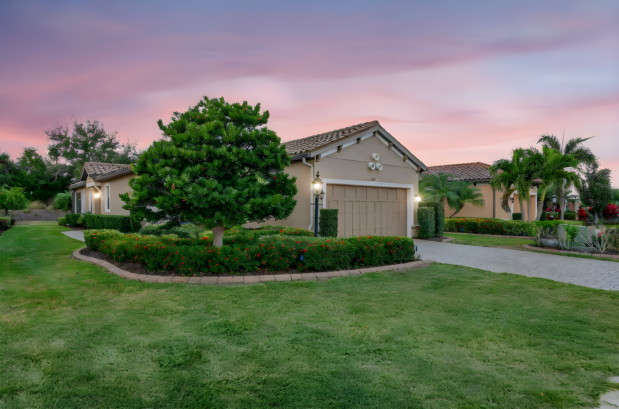 Savora Rn - G84A0140 day to dusk.jpeg