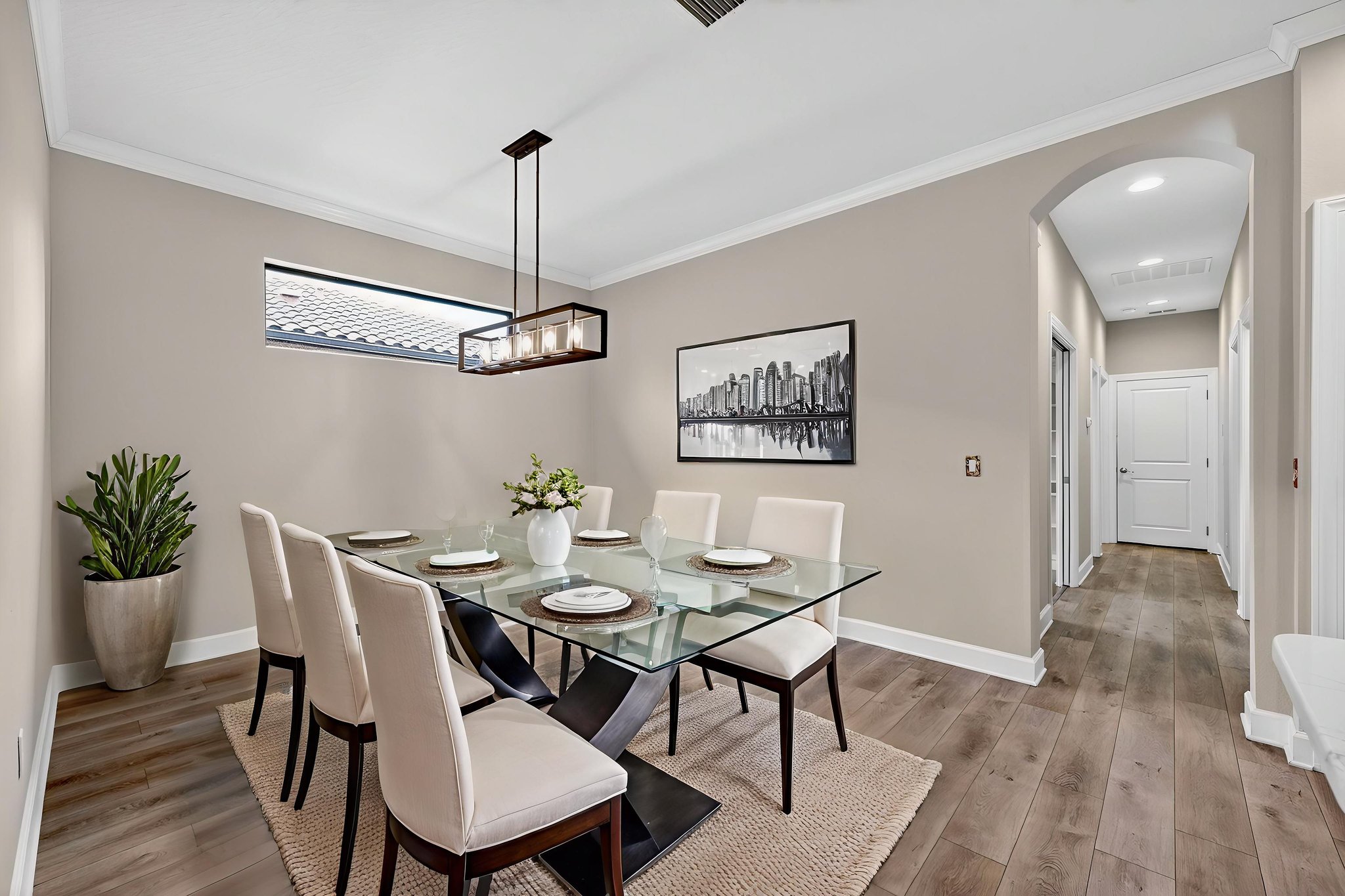 Savora Rn - G84A0049 virtually staged.jpeg