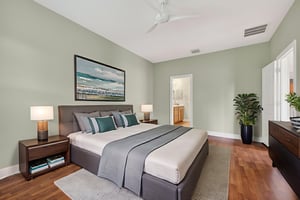 Savora Rn - G84A0011 virtually staged.jpeg