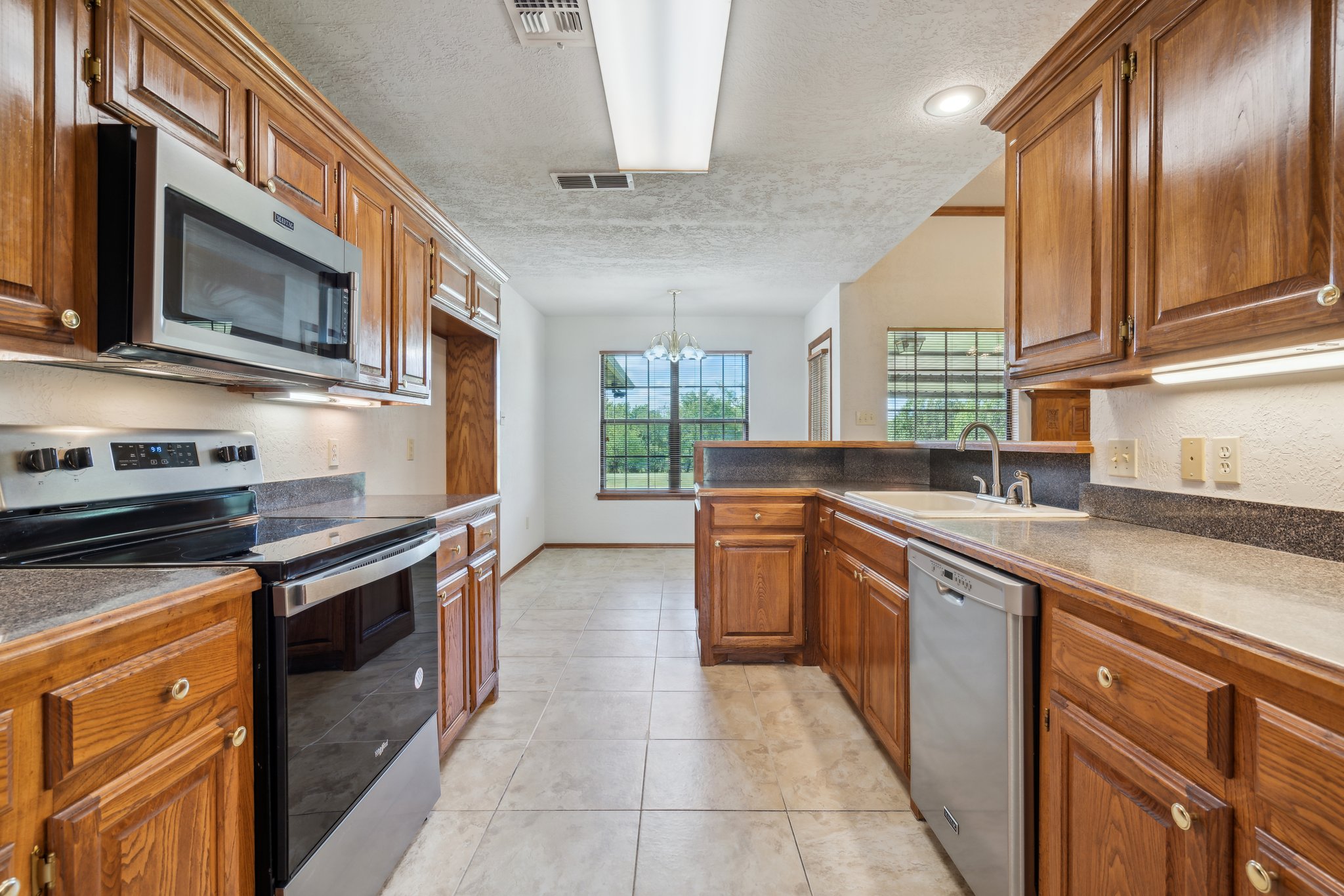 5016 SW Malcom Rd_014.jpg