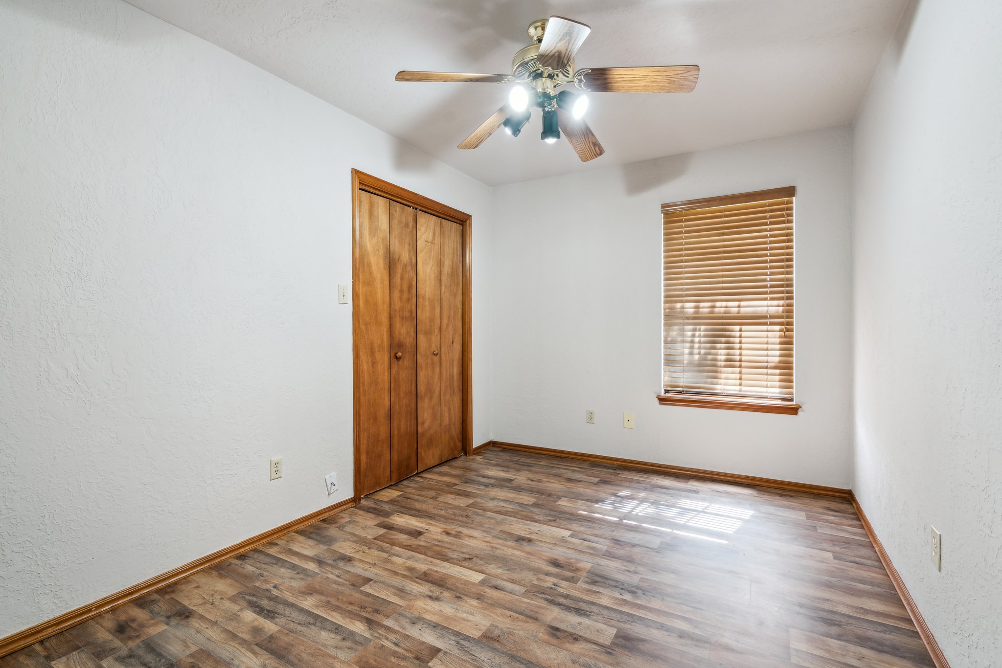 5016 SW Malcom Rd_034.jpg