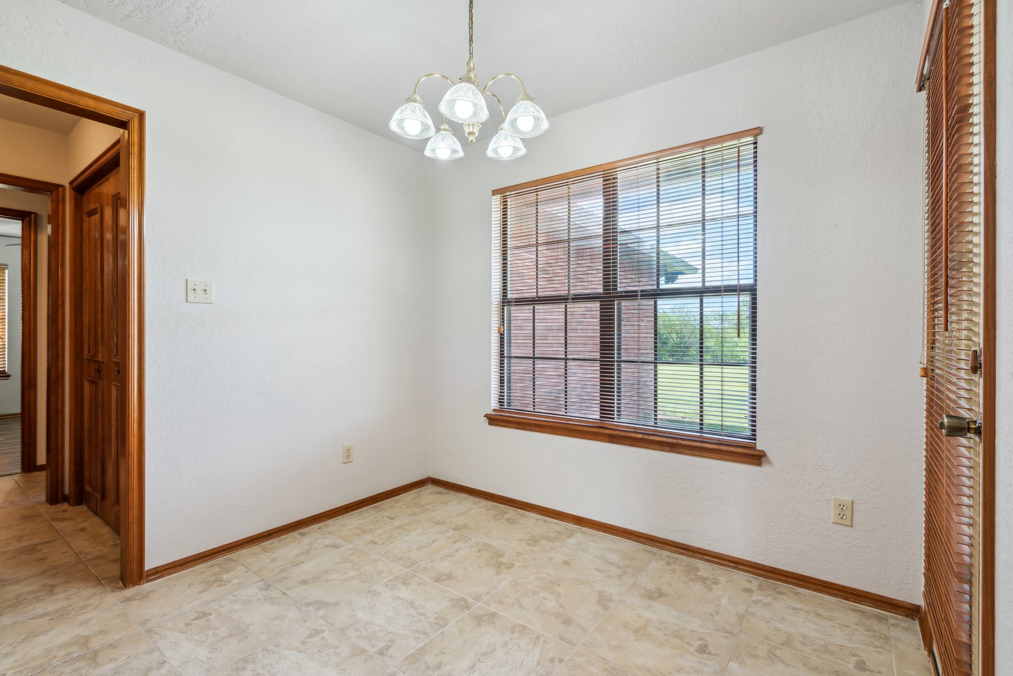 5016 SW Malcom Rd_042.jpg
