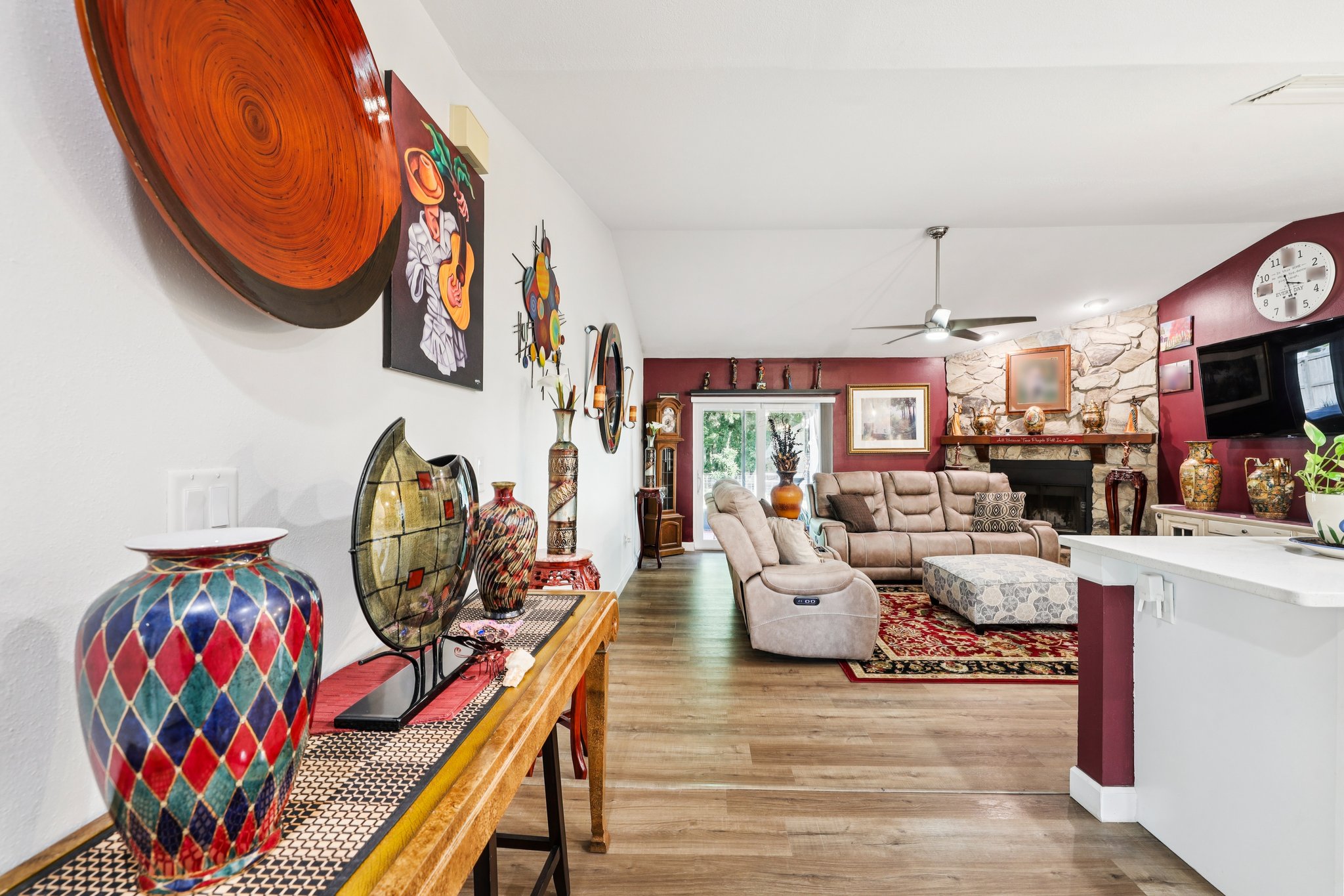 Swallow Dr-S0811-007.jpg