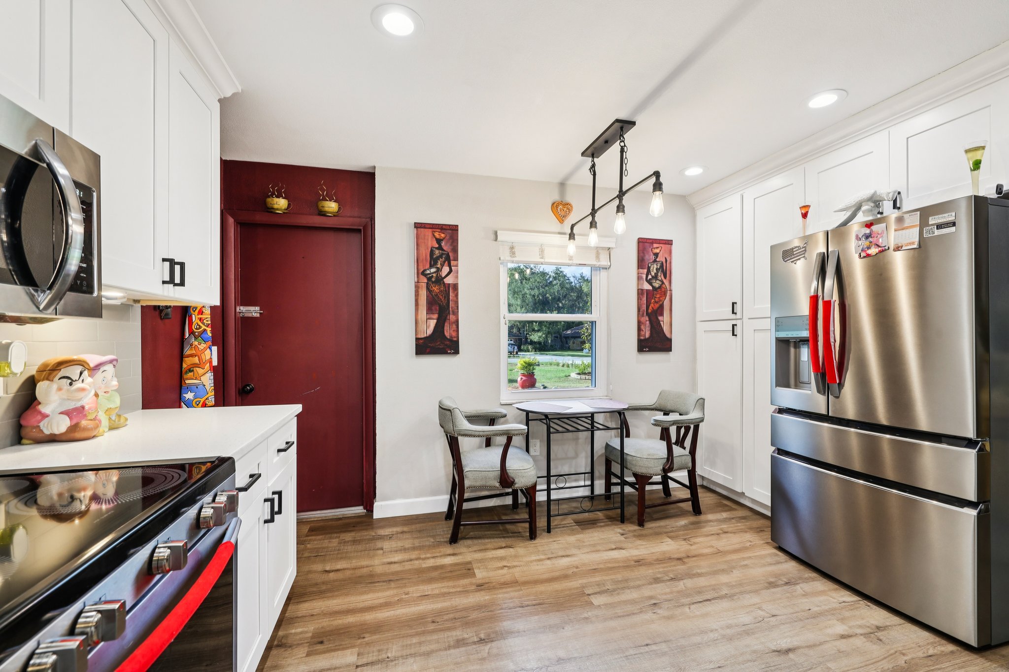 Swallow Dr-S0811-017.jpg