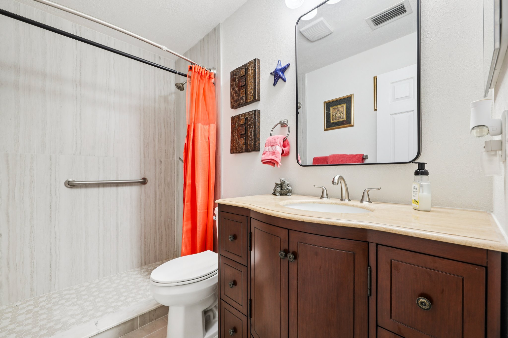 Swallow Dr-S0811-038.jpg