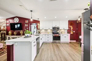 Swallow Dr-S0811-016.jpg