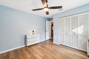 Swallow Dr-S0811-023.jpg