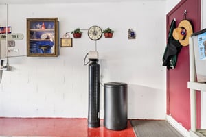 Swallow Dr-S0811-039.jpg