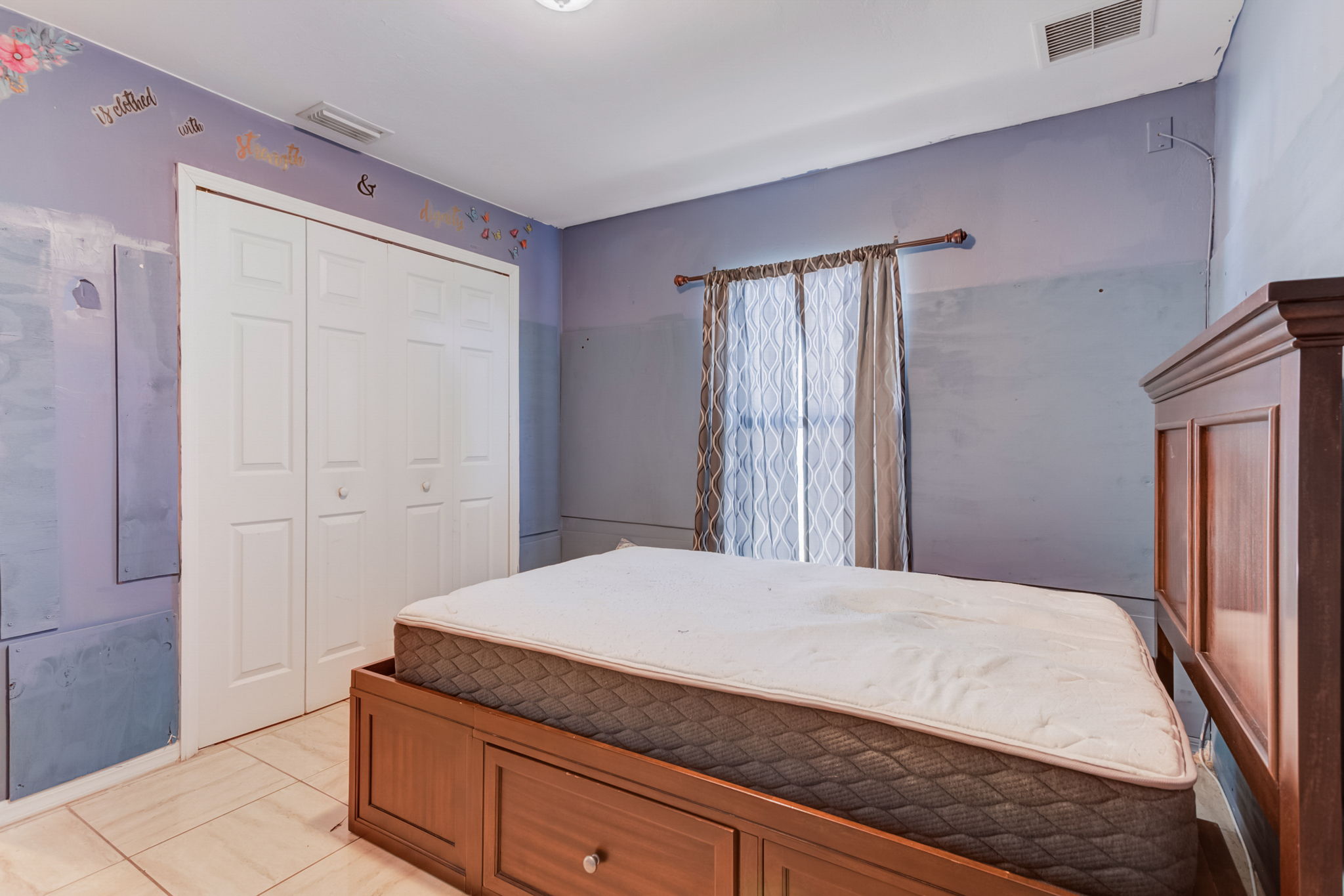 S Rosebud Cir-018
