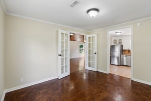 Archer Ave-2305-019.jpg