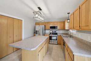 Ashton Dr-0306-015.jpg