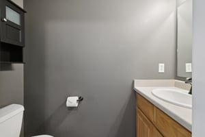 Ashton Dr-0306-023.jpg