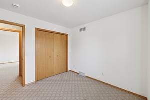Ashton Dr-0306-030.jpg