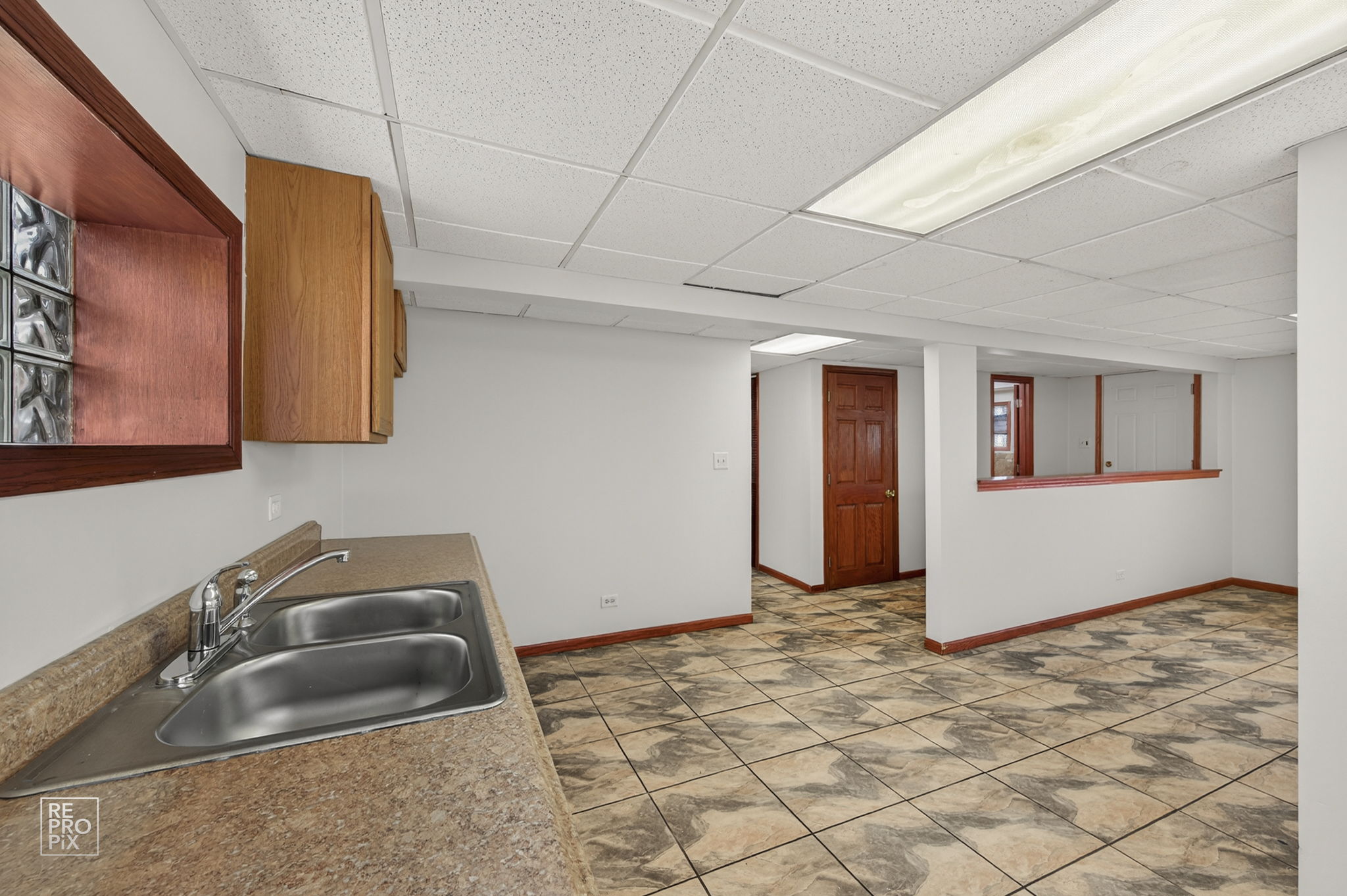  502 E Memorial Rd, Bensenville, IL 60106_016