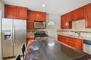 E Washington St-S0302-013.jpg