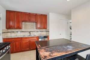 E Washington St-S0302-014.jpg