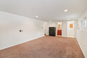 E Washington St-S0302-022.jpg