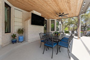  Photo 44