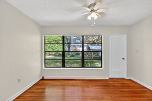 Dining/Bonus Room