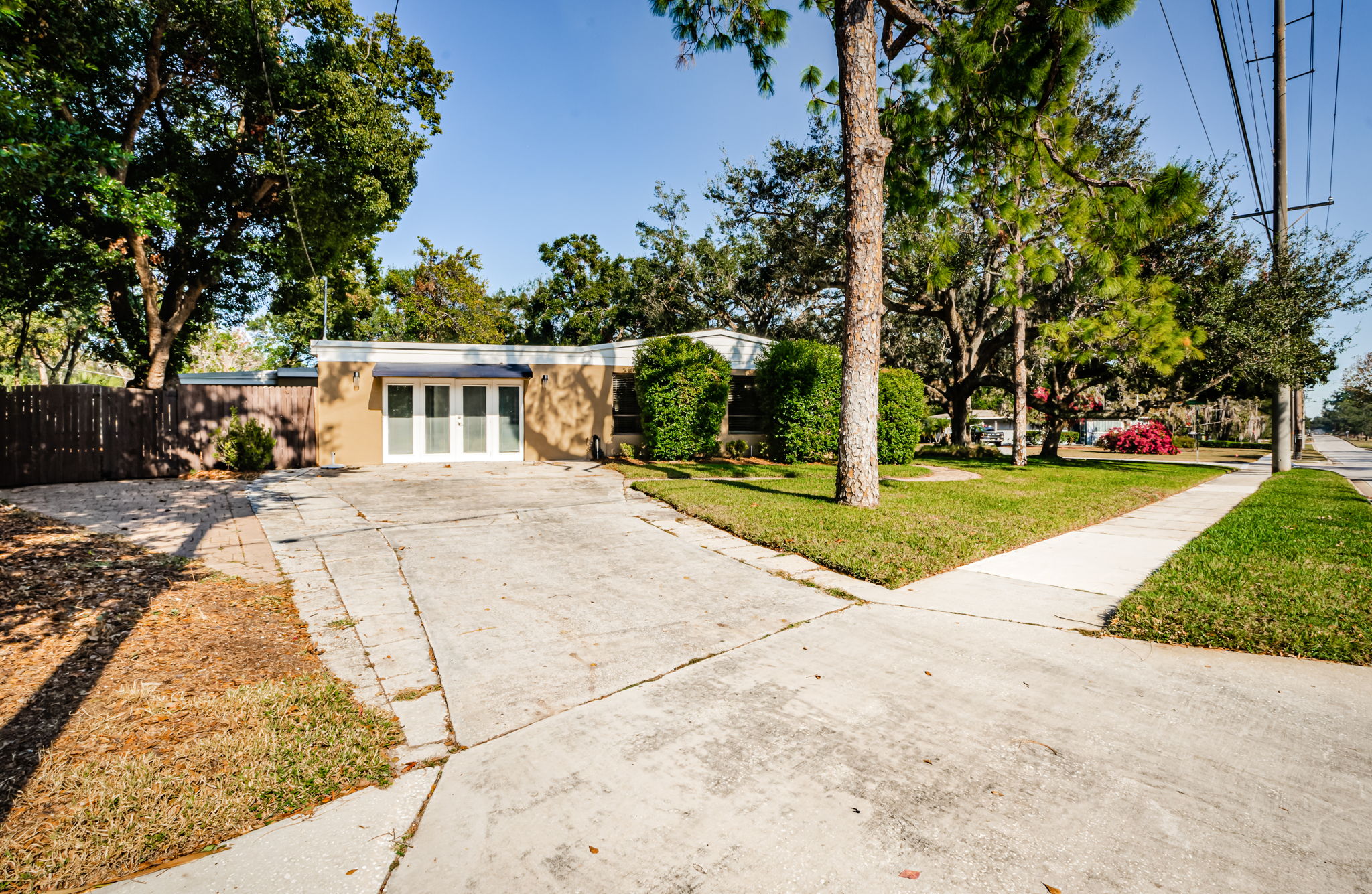 Front Driveway 1C