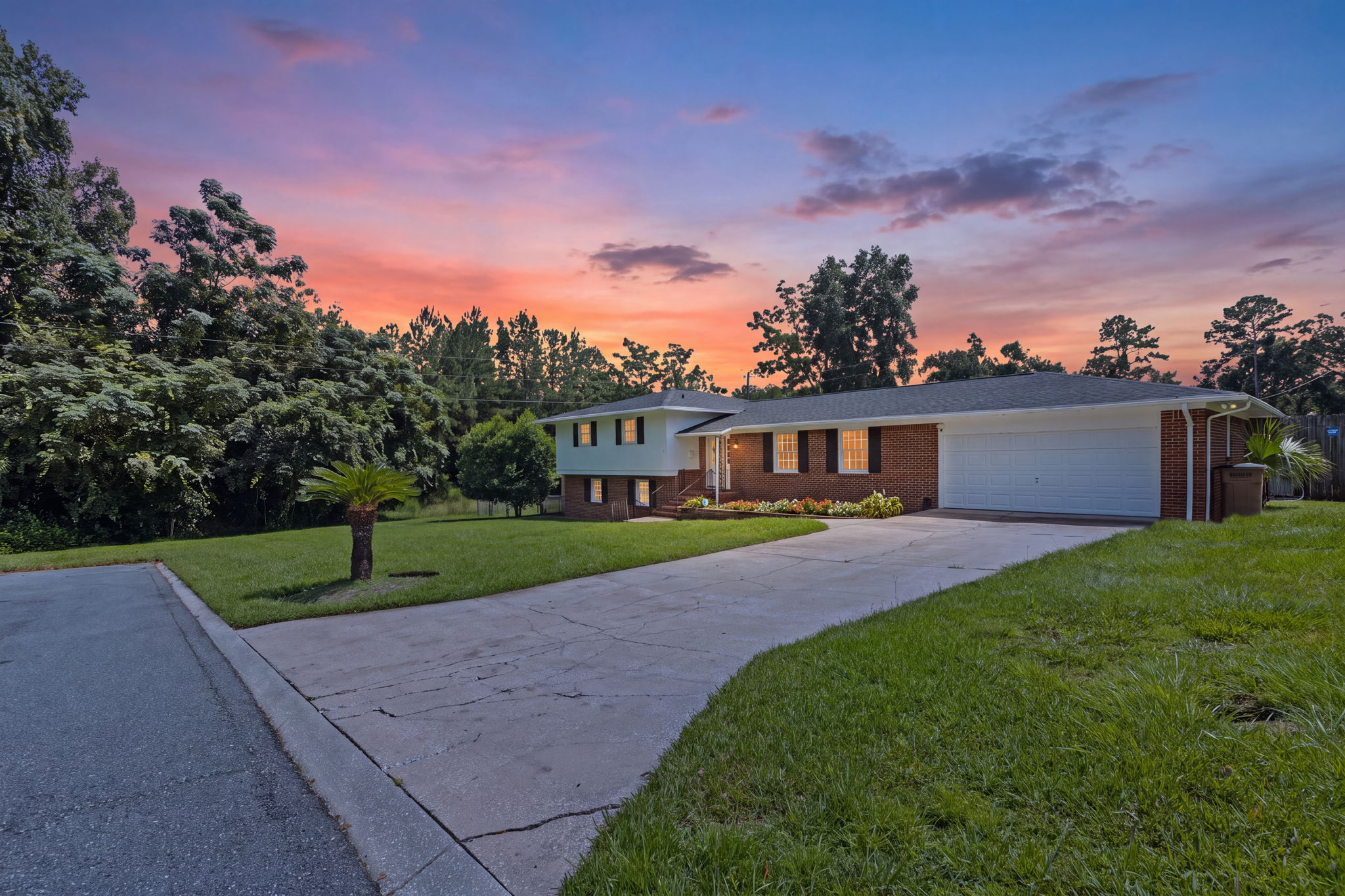  Photo 4