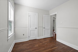  Photo 31