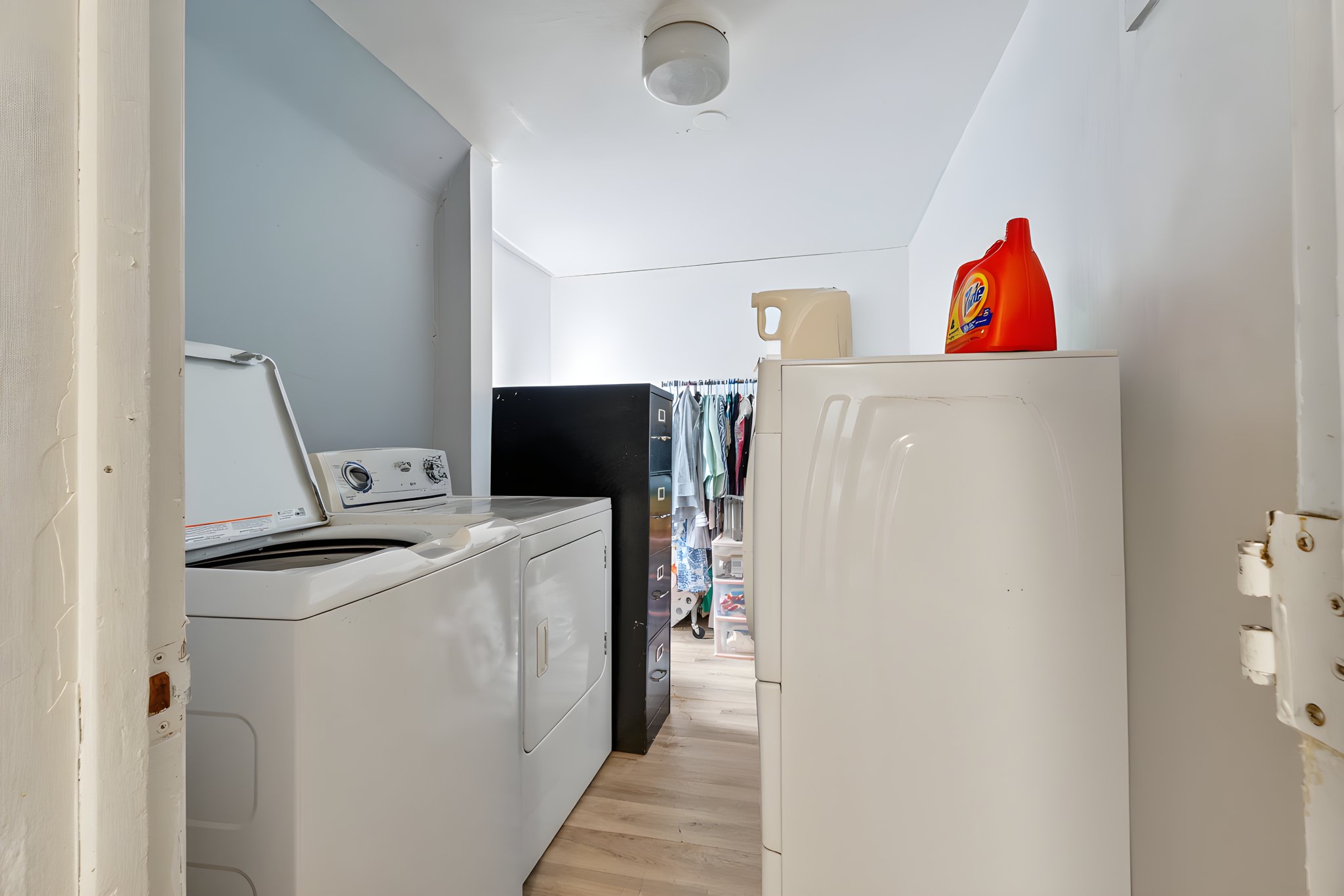 1st floor apartment laundry room