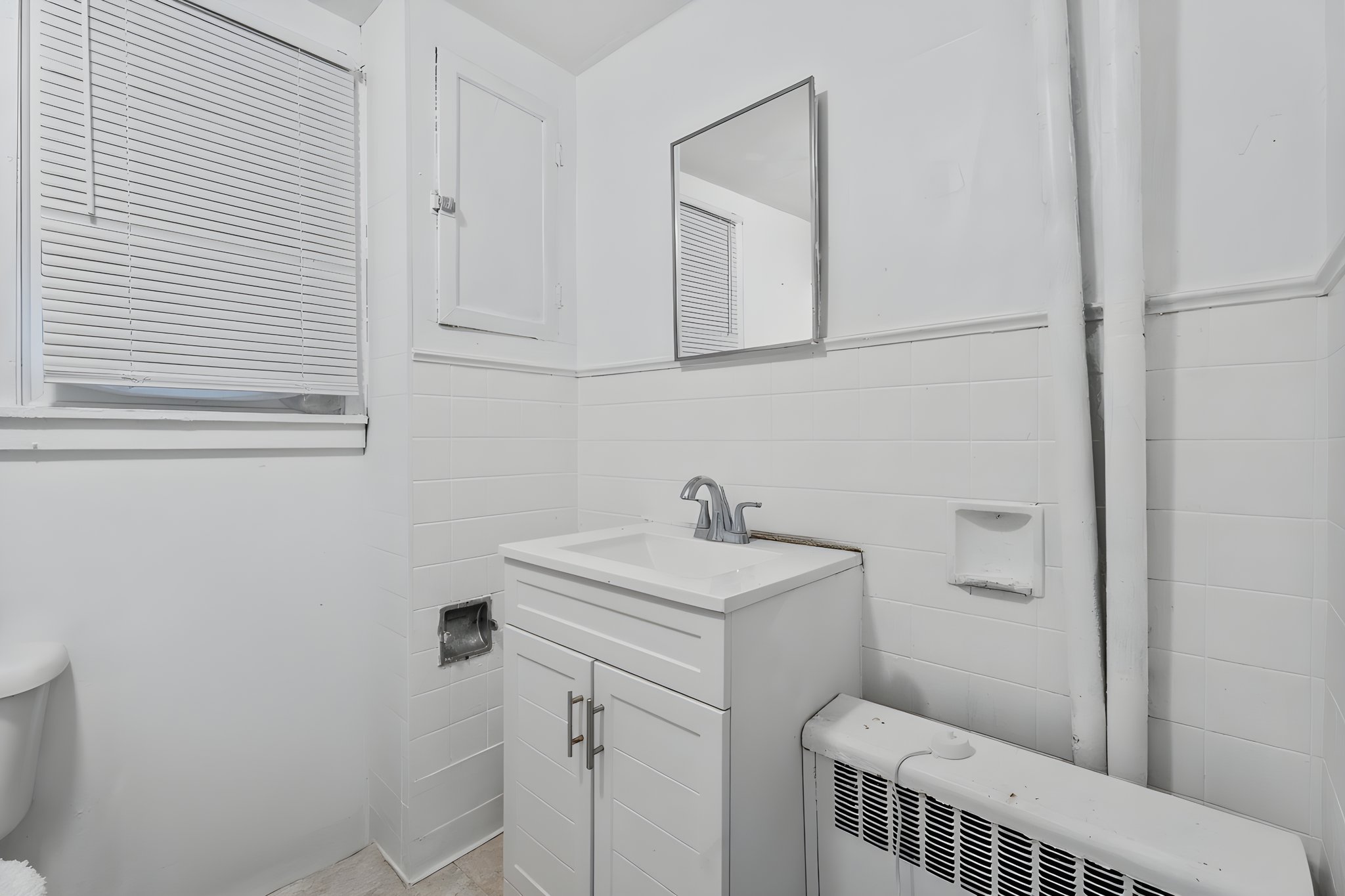 1st floor apart bathroom