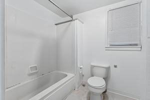 1st floor apart bathroom