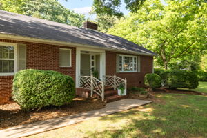 502 W Hunter St-6
