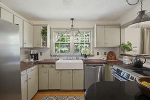 502 W Hunter St-14