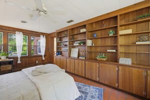 502 W Hunter St-18