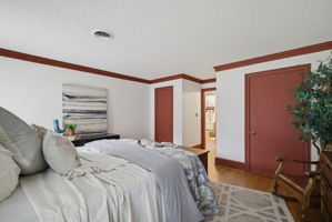 502 W Hunter St-23