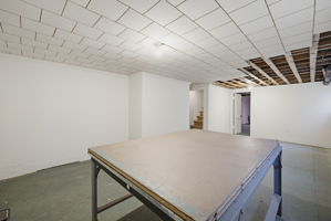 502 W Hunter St-26