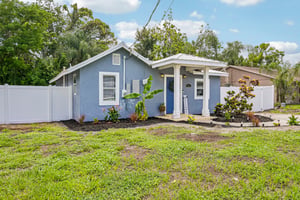 20th St Ct E-S2207-003.jpg