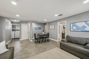 20th St Ct E-S2207-006.jpg