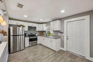 20th St Ct E-S2207-014.jpg