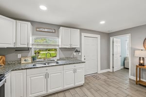 20th St Ct E-S2207-015.jpg