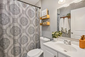 20th St Ct E-S2207-022.jpg