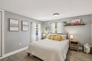 20th St Ct E-S2207-031.jpg