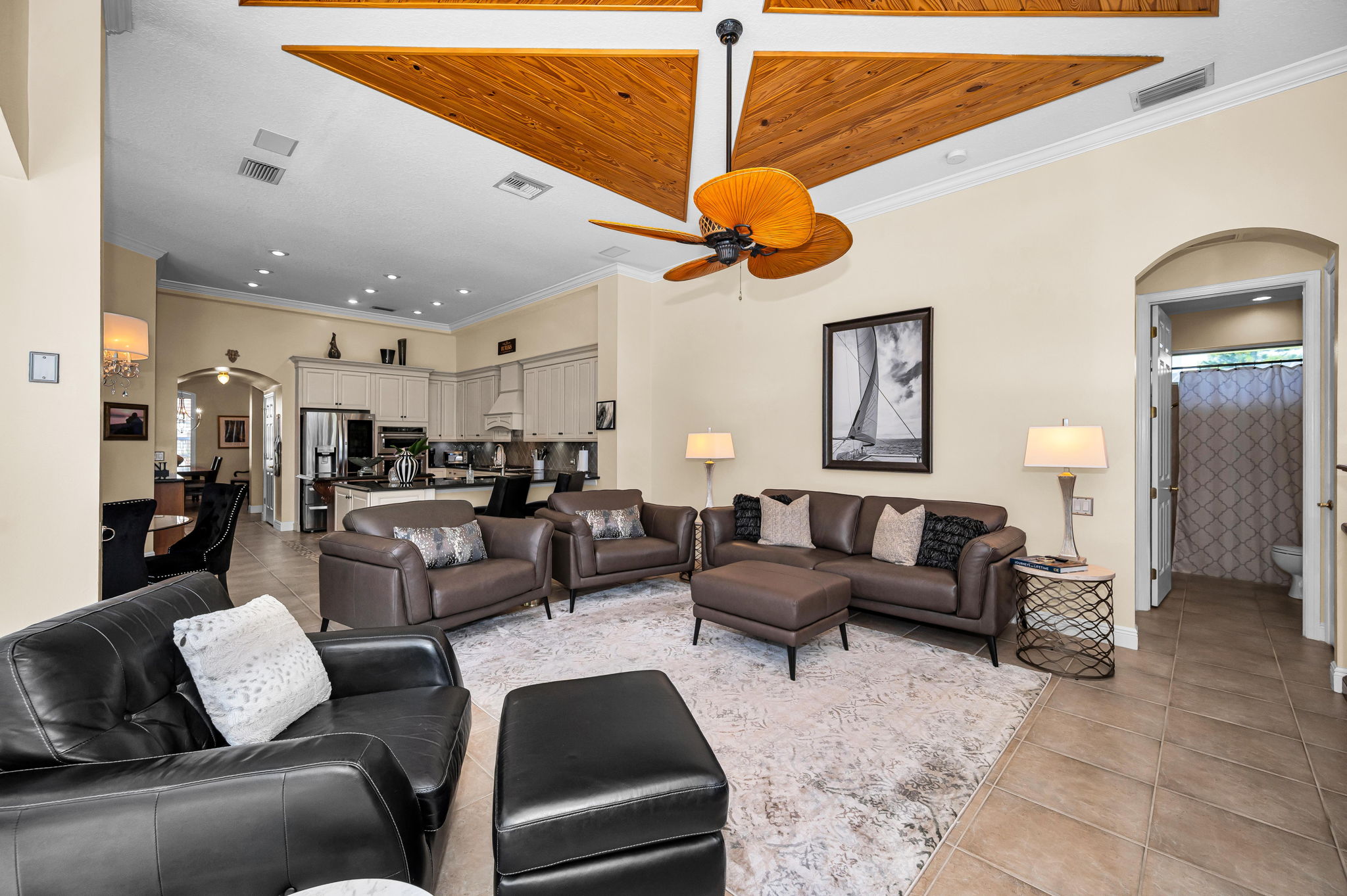 Family Room4