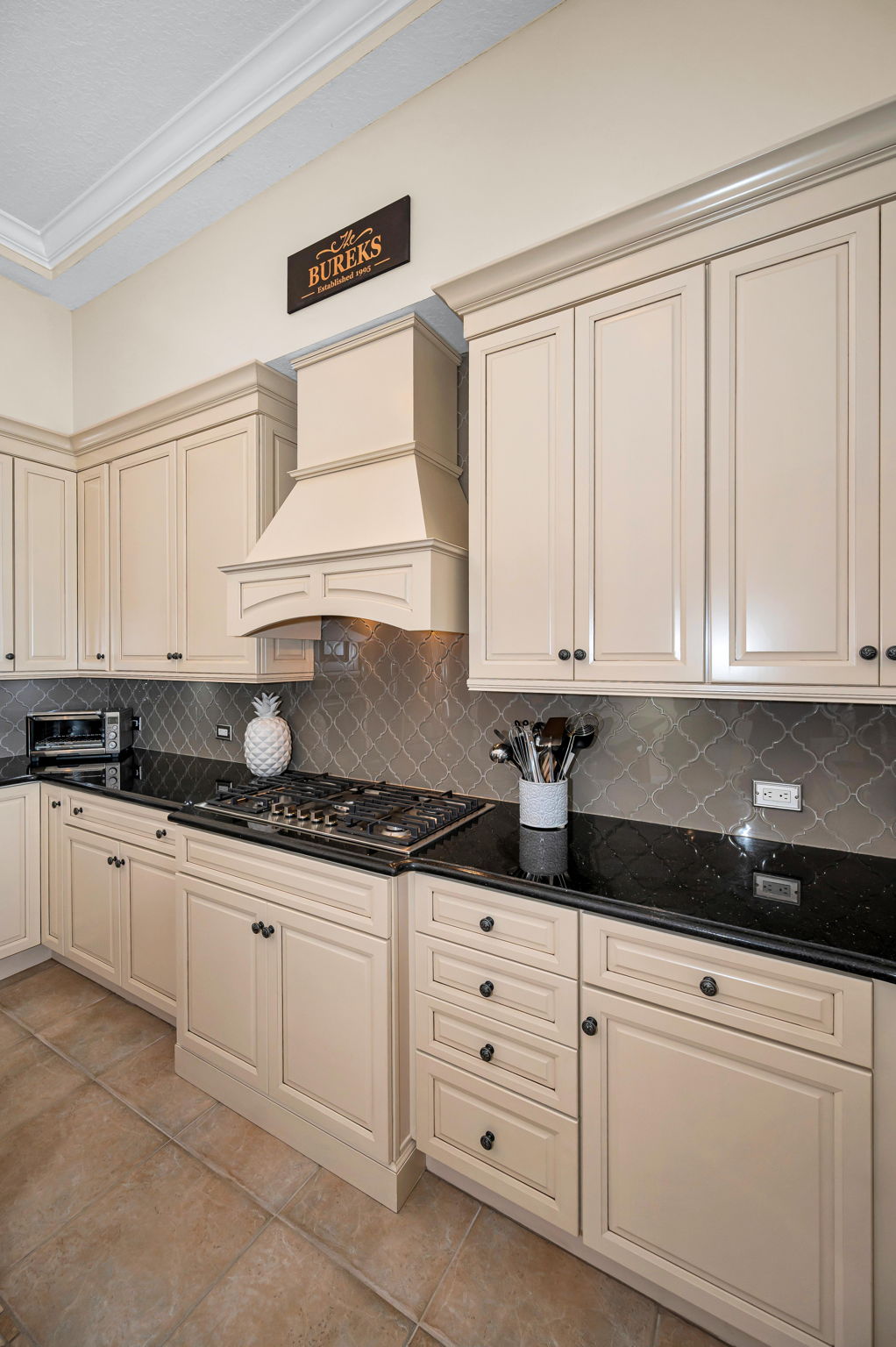 Kitchen8