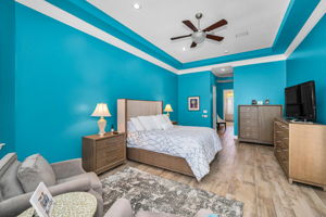 Primary Bedroom1d