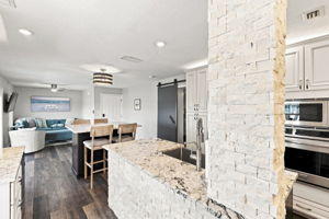 Interiors (15)
